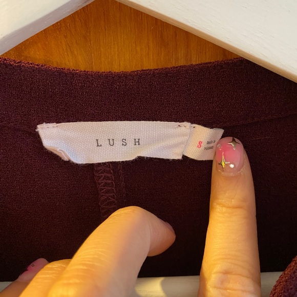 Nordstrom Lush V Neck Crepe Shift Dress - Picture 4 of 6